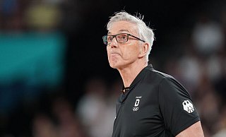 Der neue Bayern-Coach Gordon Herbert hofft auf guten Rat von Trainer-Altmeister Pesic. - Marcus Brandt/dpa Der neue Bayern-Coach Gordon Herbert hofft auf guten Rat von Trainer-Altmeister Pesic. - Marcus Brandt/dpa