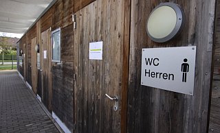 Bis Ende Februar geschlossen: Die öffentliche Toilette Aqua Magica bleibt über die Wintermonate zu. - Amelie Förster Bis Ende Februar geschlossen: Die öffentliche Toilette Aqua Magica bleibt über die Wintermonate zu. - Amelie Förster