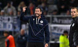 Trainer Mitch Kniat hat Respekt vor der Offensive der Cottbuser, die am Samstag in Bielefeld zu Gast sind. - Teresa Kroeger Trainer Mitch Kniat hat Respekt vor der Offensive der Cottbuser, die am Samstag in Bielefeld zu Gast sind. - Teresa Kroeger