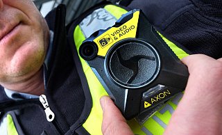 So sehen die Bodycams der Polizei aus. - (Symbolbild): Andreas Frücht So sehen die Bodycams der Polizei aus. - (Symbolbild): Andreas Frücht