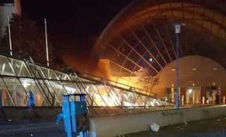 Das Feuer war von Passanten gesehen worden. - NW Das Feuer war von Passanten gesehen worden. - NW