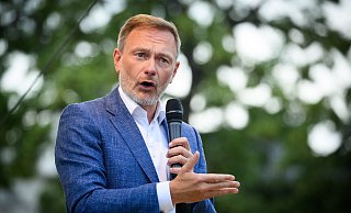 Als Finanzminister ist der Haushalt Lindners wichtigste Aufgabe - doch noch immer steht der Etat für 2025 nicht. (Archivbild) - Bernd von Jutrczenka/dpa Als Finanzminister ist der Haushalt Lindners wichtigste Aufgabe - doch noch immer steht der Etat für 2025 nicht. (Archivbild) - Bernd von Jutrczenka/dpa