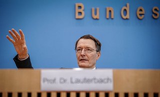 Karl Lauterbach: «Die Krankenhausreform ist zurück in der Spur.» - Kay Nietfeld/dpa Karl Lauterbach: «Die Krankenhausreform ist zurück in der Spur.» - Kay Nietfeld/dpa