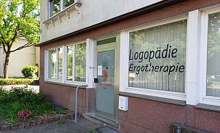 Das "Therapiezentrum NRW" an der Bahnhofstraße hat seit einiger Zeit geschlossen. Auch hier sind möglicherweise Patientinnen und Patienten von dafür nicht qualifiziertem Personal behandelt worden. - Judith Gladow Das "Therapiezentrum NRW" an der Bahnhofstraße hat seit einiger Zeit geschlossen. Auch hier sind möglicherweise Patientinnen und Patienten von dafür nicht qualifiziertem Personal behandelt worden. - Judith Gladow