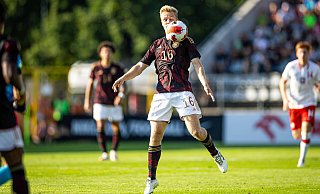 SCP-Neuzugang Mattes Hansen feierte am Montag beim Länderspiel in Polen sein Startelf-Debüt für die deutsche U20-Nationalmannschaft. - Imago Images SCP-Neuzugang Mattes Hansen feierte am Montag beim Länderspiel in Polen sein Startelf-Debüt für die deutsche U20-Nationalmannschaft. - Imago Images