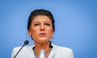 Sahra Wagenknecht kommt einer Umfrage zufolge mit ihrer Partei in Thüringen derzeit auf 21 Prozent. - Kay Nietfeld/dpa Sahra Wagenknecht kommt einer Umfrage zufolge mit ihrer Partei in Thüringen derzeit auf 21 Prozent. - Kay Nietfeld/dpa