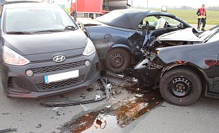 Viel Blechschaden auf der L 770. - Polizei Minden-Lübbecke Viel Blechschaden auf der L 770. - Polizei Minden-Lübbecke