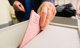 Wie haben die Menschen im Kreis Lippe abgestimmt? Hier erfahren Sie es. - Julian Stratenschulte/dpa Wie haben die Menschen im Kreis Lippe abgestimmt? Hier erfahren Sie es. - Julian Stratenschulte/dpa