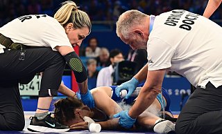 Schmerzhafte Niederlage: Annika Wendle verliert den Kampf um Bronze. - Sina Schuldt/dpa Schmerzhafte Niederlage: Annika Wendle verliert den Kampf um Bronze. - Sina Schuldt/dpa