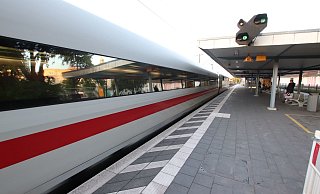 Der Kurstadt könnte eine weitere Verkehrstrasse erspart blieben. Das Bundesverkehrsministerium stellt jetzt zwei Varianten vor, die Bad Oeynhausen links liegen lassen. - Ulf Hanke Der Kurstadt könnte eine weitere Verkehrstrasse erspart blieben. Das Bundesverkehrsministerium stellt jetzt zwei Varianten vor, die Bad Oeynhausen links liegen lassen. - Ulf Hanke