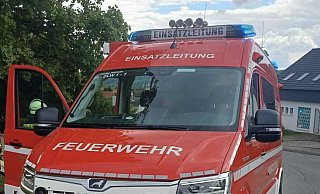 Ein Einsatzleitwagen Einsatzleitwagen steht am Krankenhaus in Bad Driburg. - Feuerwehr Nieheim Ein Einsatzleitwagen Einsatzleitwagen steht am Krankenhaus in Bad Driburg. - Feuerwehr Nieheim