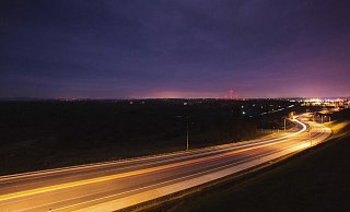 In der Nacht ereignete sich auf der Autobahn ein tragischer Unfall. - (Symbolbild): Pexels In der Nacht ereignete sich auf der Autobahn ein tragischer Unfall. - (Symbolbild): Pexels