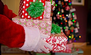 Wer noch auf der Suche nach einer passenden Geschenk-Idee ist, wird hier garantiert fündig. - Symbolfoto/Pixabay Wer noch auf der Suche nach einer passenden Geschenk-Idee ist, wird hier garantiert fündig. - Symbolfoto/Pixabay