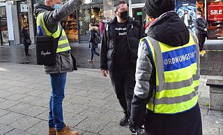 Die Kontrollen sind manchmal für beide Seiten anstrengend. - Symbolfoto: Barbra Franke Die Kontrollen sind manchmal für beide Seiten anstrengend. - Symbolfoto: Barbra Franke