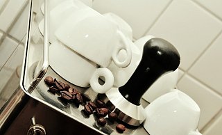 Der Angeklagte wollte in einem Geschäft einen Kaffeevollautomaten klauen, doch das ging schief. - Pixabay (Symbolbild) Der Angeklagte wollte in einem Geschäft einen Kaffeevollautomaten klauen, doch das ging schief. - Pixabay (Symbolbild)