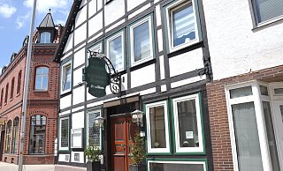 Die Nachfolgefrage im "Alten Gasthaus Tegetmeier" ist geklärt. - Helga Krooß Die Nachfolgefrage im "Alten Gasthaus Tegetmeier" ist geklärt. - Helga Krooß