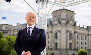 Kanzler Olaf Scholz muss in der Ampel-Koalition zwischen FDP und Grünen vermitteln. - Christoph Soeder/dpa Kanzler Olaf Scholz muss in der Ampel-Koalition zwischen FDP und Grünen vermitteln. - Christoph Soeder/dpa
