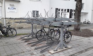 Die Nutzung der oberen Parkreihe der Doppelstockparker ist ganz einfach, sagt die Stadt. - Stadt Paderborn Die Nutzung der oberen Parkreihe der Doppelstockparker ist ganz einfach, sagt die Stadt. - Stadt Paderborn