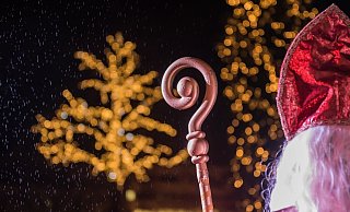 Zu einer richtigen Nikolaus-Verkleidung gehören der gekringelte Bischofsstab und die Bischofsmütze. - Symbolbild: pixabay Zu einer richtigen Nikolaus-Verkleidung gehören der gekringelte Bischofsstab und die Bischofsmütze. - Symbolbild: pixabay