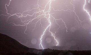 Ein heftiges Gewitter tobte am Abend über Delbrück. - Pixabay (Symbolbild) Ein heftiges Gewitter tobte am Abend über Delbrück. - Pixabay (Symbolbild)
