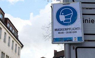 Erweiterte Maskenpflicht und zweiter Lockdown, die Einschnitte werden für jeden Bürger wieder konkret spürbar. - Lena Henning Erweiterte Maskenpflicht und zweiter Lockdown, die Einschnitte werden für jeden Bürger wieder konkret spürbar. - Lena Henning