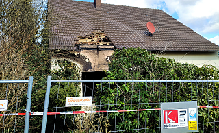 In diesem Haus ist das Feuer ausgebrochen. - Michael Grundmeier In diesem Haus ist das Feuer ausgebrochen. - Michael Grundmeier