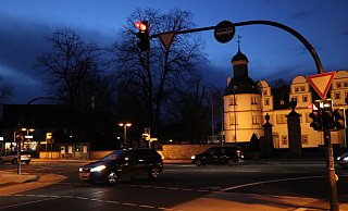 An der Residenzstraße in Schloß Neuhaus läuft das Pilotprojekt zur digitalen Ampelsteuerung. - Holger Kosbab An der Residenzstraße in Schloß Neuhaus läuft das Pilotprojekt zur digitalen Ampelsteuerung. - Holger Kosbab