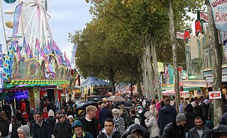 Das Finale der diesjährigen Herbstlibori-Ausgabe konnte zahlreiche Besucherinnen und Besucher an den Liboriberg locken. - Moritz Jülich Das Finale der diesjährigen Herbstlibori-Ausgabe konnte zahlreiche Besucherinnen und Besucher an den Liboriberg locken. - Moritz Jülich