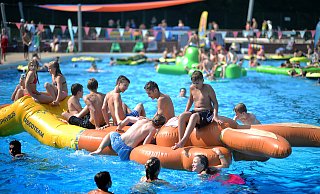 Das alte Jöllenbecker Freibad ist Geschichte. 2026 soll an dieser Stelle das neue Kombibad für den Bielefelder Norden eröffnen. - Frücht Das alte Jöllenbecker Freibad ist Geschichte. 2026 soll an dieser Stelle das neue Kombibad für den Bielefelder Norden eröffnen. - Frücht