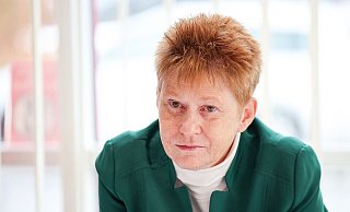 «Nach der Deutschen Einheit wäre die Chance da gewesen für Ost und West und Nord und Süd, sich eine Verfassung anzueignen mit einer Volksabstimmung»: Petra Pau. - Jan Woitas/dpa «Nach der Deutschen Einheit wäre die Chance da gewesen für Ost und West und Nord und Süd, sich eine Verfassung anzueignen mit einer Volksabstimmung»: Petra Pau. - Jan Woitas/dpa