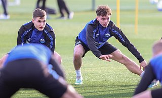 U21-Akteur Martin Ens (l.) und Winterneuzugang Aaron Zehnter könnten am Sonntag gegen Fürth ihr Pflichtspieldebüt für die SCP-Profis feiern. - Oliver Krato U21-Akteur Martin Ens (l.) und Winterneuzugang Aaron Zehnter könnten am Sonntag gegen Fürth ihr Pflichtspieldebüt für die SCP-Profis feiern. - Oliver Krato