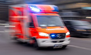 Für einen 54-jährigen Radfahrer aus Rietberg im Kreis Gütersloh kam in der Nacht auf Dienstag jede Hilfe zu spät. - Symbolbild dpa Für einen 54-jährigen Radfahrer aus Rietberg im Kreis Gütersloh kam in der Nacht auf Dienstag jede Hilfe zu spät. - Symbolbild dpa