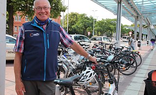 Helmut Folke vom ADFC bemängelt, dass die Lippenbekenntnisse der Politik nicht reichen, um den Radverkehr in Herford zu stärken. - Susanne Blersch Helmut Folke vom ADFC bemängelt, dass die Lippenbekenntnisse der Politik nicht reichen, um den Radverkehr in Herford zu stärken. - Susanne Blersch