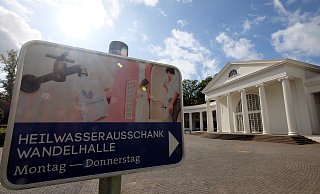 Ein Schluck Gesundheit: Die Sole soll zukünftig nicht nur im Badehaus zum Einsatz kommen. - Thorsten Gödecker Ein Schluck Gesundheit: Die Sole soll zukünftig nicht nur im Badehaus zum Einsatz kommen. - Thorsten Gödecker