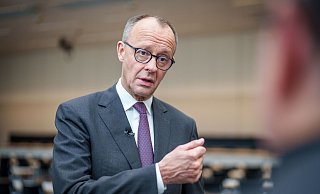 Friedrich Merz wirft der SPD vor, nur in alten Schablonen zu denken. - Michael Kappeler/dpa Friedrich Merz wirft der SPD vor, nur in alten Schablonen zu denken. - Michael Kappeler/dpa