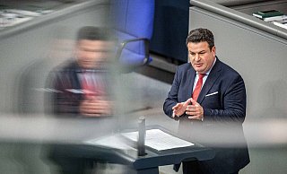 Hubertus Heil (SPD), Bundesminister für Arbeit und Soziales, im Deutschen Bundestag. - Michael Kappeler/dpa Hubertus Heil (SPD), Bundesminister für Arbeit und Soziales, im Deutschen Bundestag. - Michael Kappeler/dpa