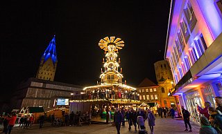 Sind Weihnachtsmärkte wie der in Paderborn noch zu verantworten? - Niklas Tüns Sind Weihnachtsmärkte wie der in Paderborn noch zu verantworten? - Niklas Tüns