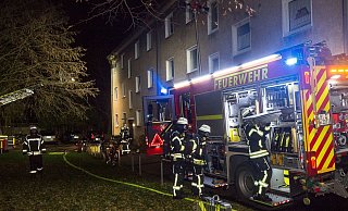 Die Feuerwehr rückte mit rund 20 Einsatzkräften an die Straße Auf dem Oberen Esch aus. - Christian Mathiesen Die Feuerwehr rückte mit rund 20 Einsatzkräften an die Straße Auf dem Oberen Esch aus. - Christian Mathiesen