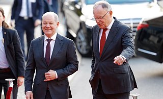 Laut niedersächsische Ministerpräsident Stephan Weil wird Bundeskanzler Olaf Scholz die SPD auch in den nächsten Wahlkampf führen. (Archivfoto) - Michael Matthey/dpa Laut niedersächsische Ministerpräsident Stephan Weil wird Bundeskanzler Olaf Scholz die SPD auch in den nächsten Wahlkampf führen. (Archivfoto) - Michael Matthey/dpa