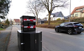 Manche Autofahrer wurden trotz richtiger Geschwindigkeit geblitzt. - Judith Gladow Manche Autofahrer wurden trotz richtiger Geschwindigkeit geblitzt. - Judith Gladow