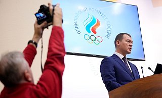 Für seine Doppelfunktion hat sich Degtjarjow den Segen von Präsident Putin geholt. - Pavel Bednyakov/AP/dpa Für seine Doppelfunktion hat sich Degtjarjow den Segen von Präsident Putin geholt. - Pavel Bednyakov/AP/dpa