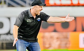 SCP-Trainer Lukas Kwasniok will sein Team mit "hartem Training" auf die kommenden Gegner vorbereiten. - Besim Mazhiqi SCP-Trainer Lukas Kwasniok will sein Team mit "hartem Training" auf die kommenden Gegner vorbereiten. - Besim Mazhiqi