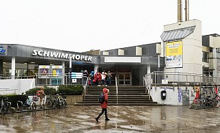 Das Sportzentrum Maspernplatz wurde in den 1970ern gebaut und soll saniert werden. - Lena Henning Das Sportzentrum Maspernplatz wurde in den 1970ern gebaut und soll saniert werden. - Lena Henning
