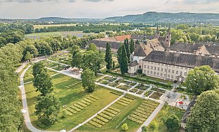 Eine Luftaufnahme vom Remtergarten am Weserbogen in Höxter. - Roman Thomas Eine Luftaufnahme vom Remtergarten am Weserbogen in Höxter. - Roman Thomas