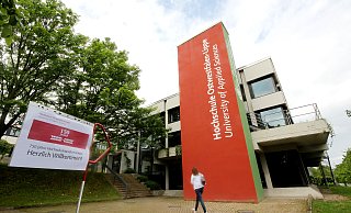 Es sieht düster aus für den Standort der TH OWL in Höxter. Warum es trotzdem noch Studierende gibt, die vor Ort studieren wollen. - David Schellenberg Es sieht düster aus für den Standort der TH OWL in Höxter. Warum es trotzdem noch Studierende gibt, die vor Ort studieren wollen. - David Schellenberg