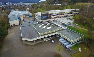 Das König-Wilhelm-Gymnasium (KWG) im Höxteraner Schulzentrum. - Jens Reddeker Das König-Wilhelm-Gymnasium (KWG) im Höxteraner Schulzentrum. - Jens Reddeker