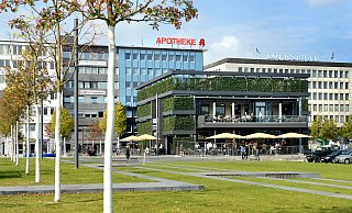 Der Grüne Würfel am Kesselbrink: Nach dem wiederholten Scheitern eines Gastronomen sucht die Stadt jetzt nach einem neuen Konzept. - BARBARA FRANKE (Archivfoto) Der Grüne Würfel am Kesselbrink: Nach dem wiederholten Scheitern eines Gastronomen sucht die Stadt jetzt nach einem neuen Konzept. - BARBARA FRANKE (Archivfoto)