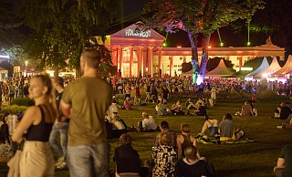 Das Parklichter-Festival in Bad Oeynhausen hatte in diesem Jahr Tausende Besucher weniger als gewöhnlich. - Staatsbad Bad Oeynhausen/Peter Hübbe Das Parklichter-Festival in Bad Oeynhausen hatte in diesem Jahr Tausende Besucher weniger als gewöhnlich. - Staatsbad Bad Oeynhausen/Peter Hübbe