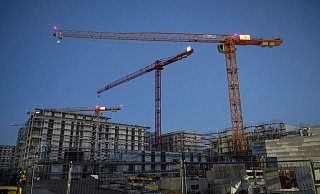 Der jahrelang boomende Wohnungsbau ist wegen des starken Zinsanstiegs und teurerer Materialien abrupt ins Stocken geraten. - Boris Roessler/dpa Der jahrelang boomende Wohnungsbau ist wegen des starken Zinsanstiegs und teurerer Materialien abrupt ins Stocken geraten. - Boris Roessler/dpa