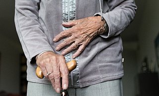 Eine Seniorin wurde in ihrem Haus in Lübbecke überfallen (Symbolbild). - Pixabay Eine Seniorin wurde in ihrem Haus in Lübbecke überfallen (Symbolbild). - Pixabay